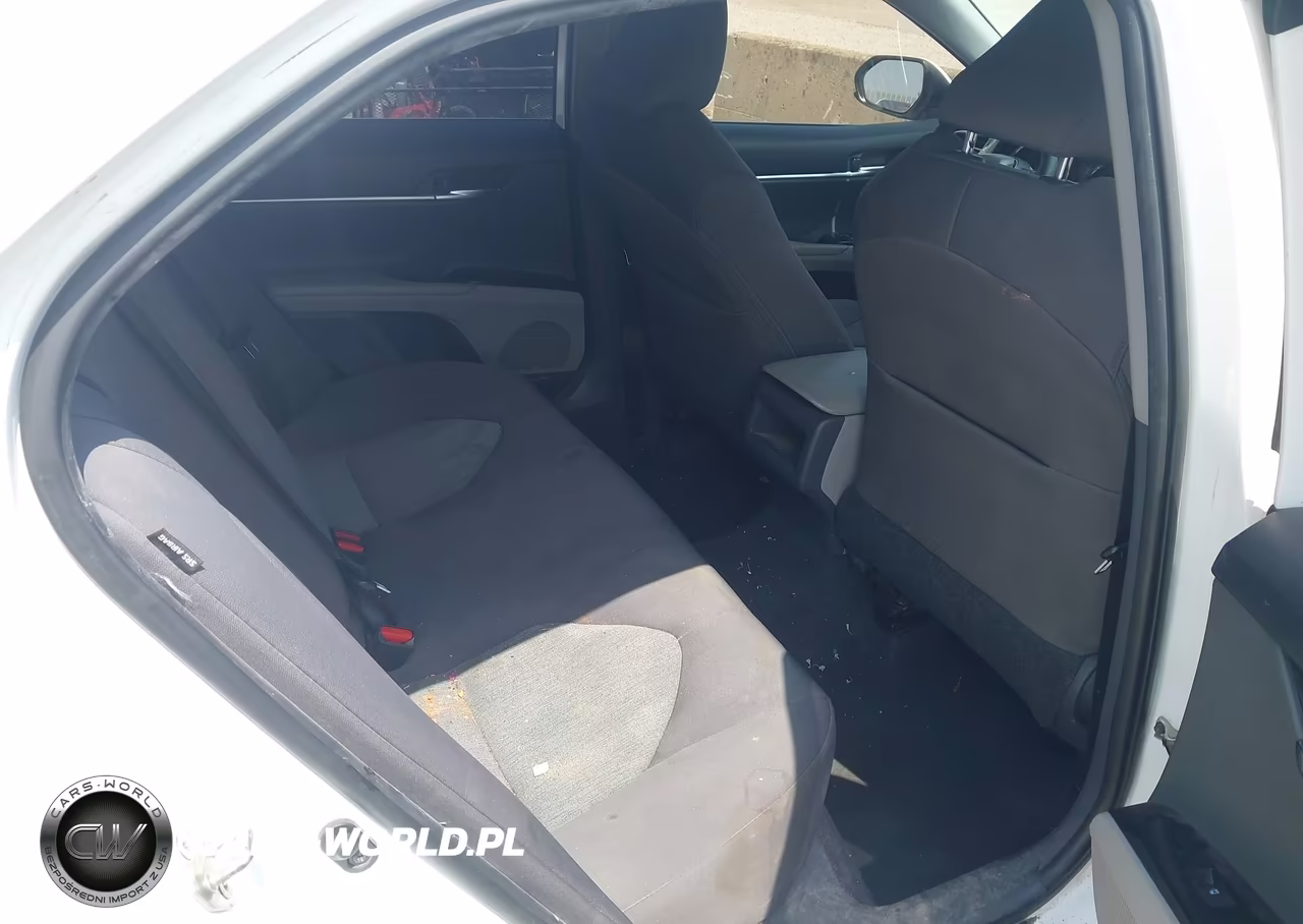 2020 Toyota Camry Le VIN:4T1C11AK7LU348158 - 8