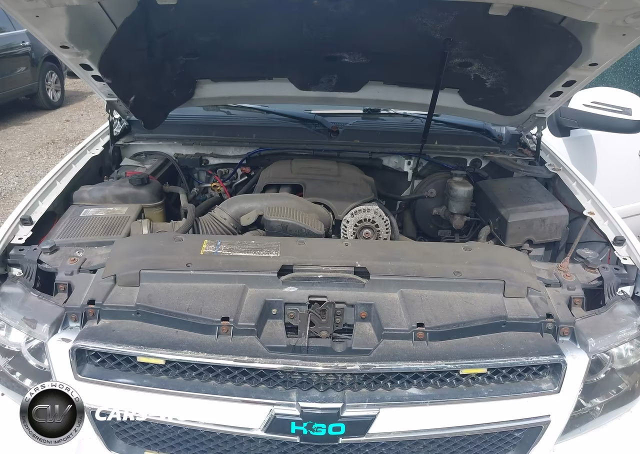 2008 Chevrolet Tahoe Lt VIN:1GNFK13018J235638 - 10