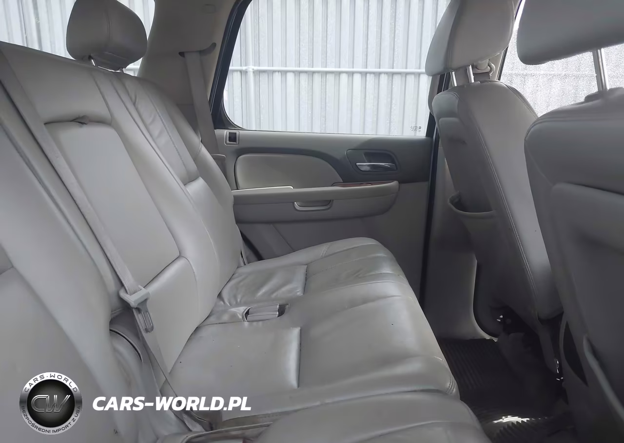 2008 Chevrolet Tahoe Lt VIN:1GNFK13018J235638 - 8