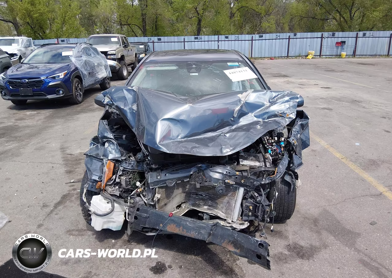 2017 Toyota Corolla Le VIN:5YFBURHE3HP687591 - 12