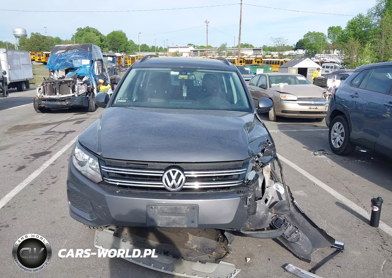2016 Volkswagen Tiguan S VIN:WVGBV7AX9GW520179 - 12