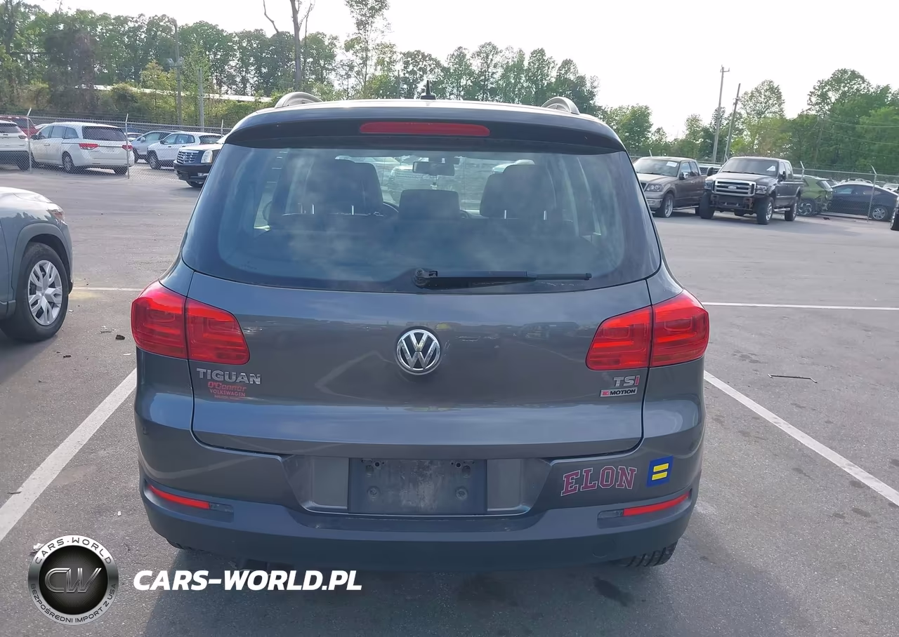 2016 Volkswagen Tiguan S VIN:WVGBV7AX9GW520179 - 16