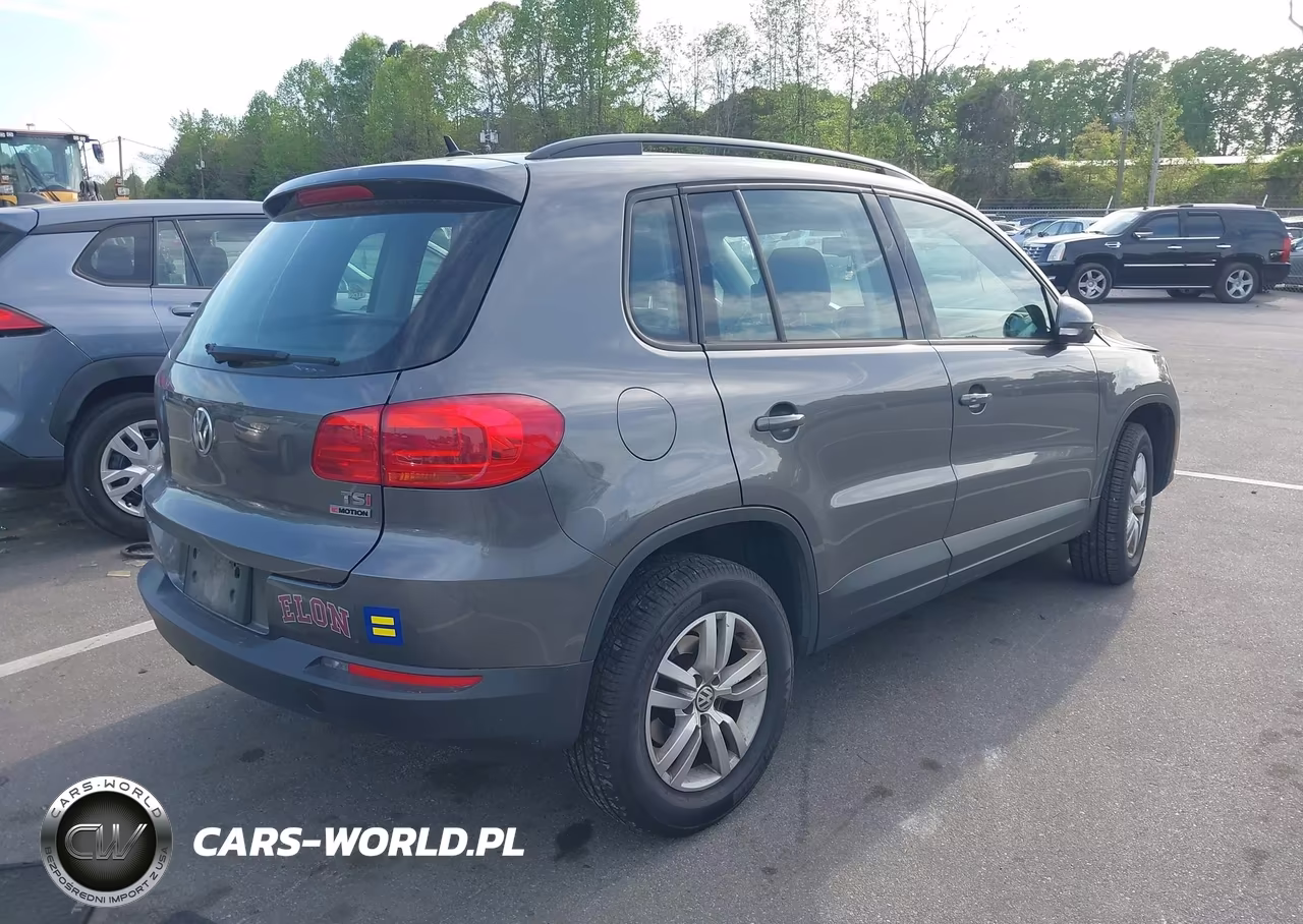 2016 Volkswagen Tiguan S VIN:WVGBV7AX9GW520179 - 4