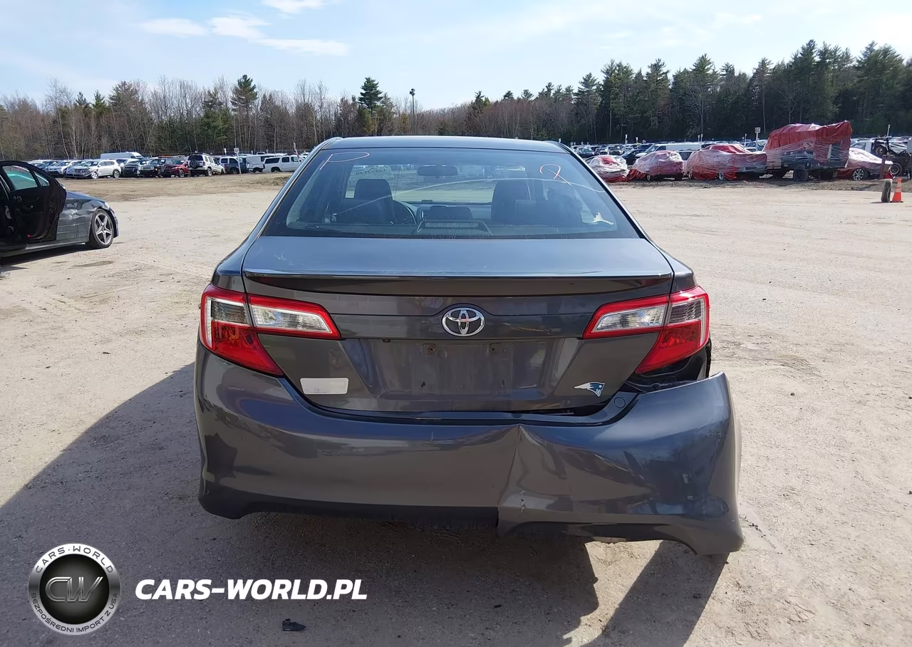 2014 Toyota Camry Se VIN:4T1BF1FK8EU818982 - 16