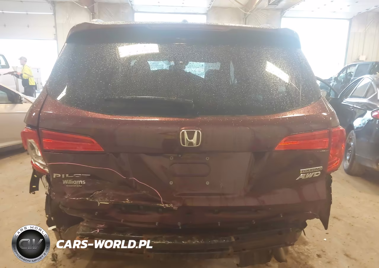 2016 Honda Pilot Touring VIN:5FNYF6H96GB119335 - 6
