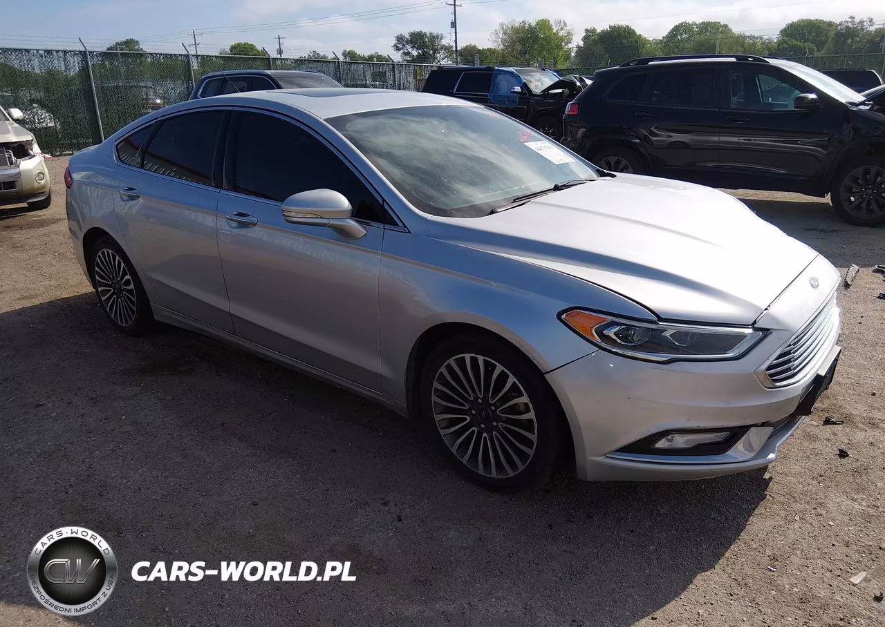 2017 Ford Fusion Titanium – zdjęcie 1 z 17