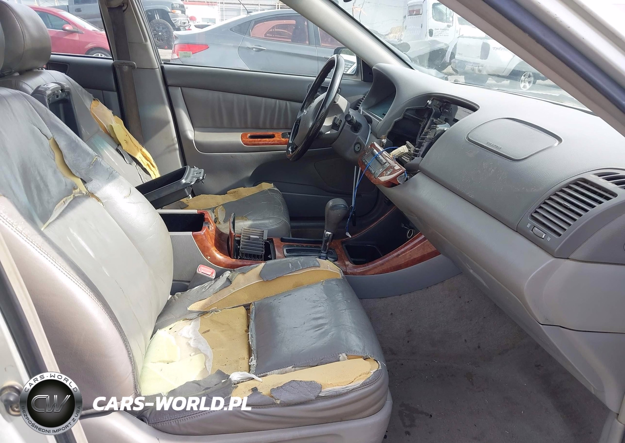 2004 Toyota Camry Xle V6 VIN:JTDBF32K840154680 - 5