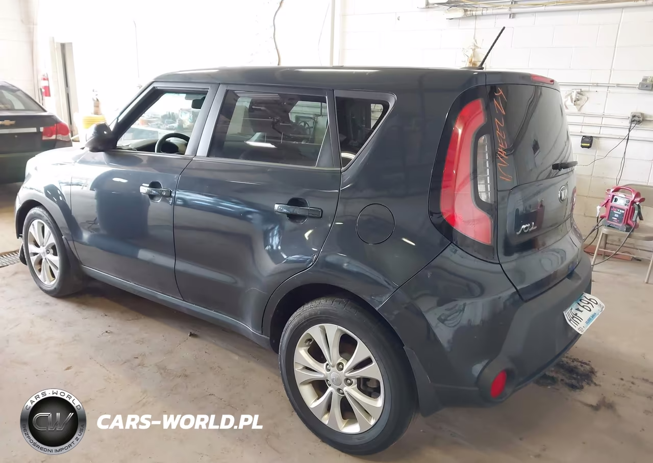 2015 Kia Soul + VIN:KNDJP3A56F7149038 - 3