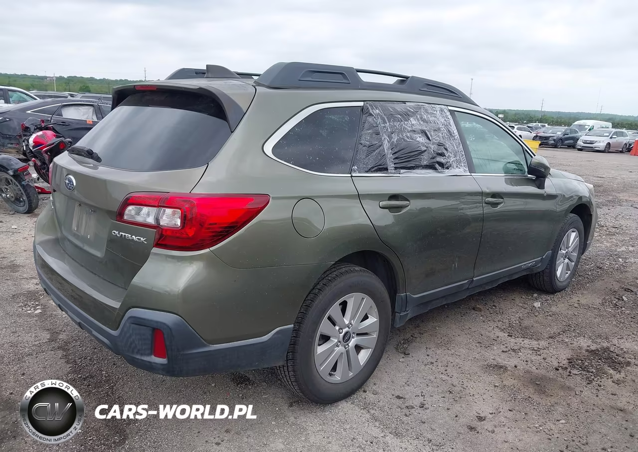 2019 Subaru Outback 2.5I Premium VIN:4S4BSAFC1K3292569 - 4