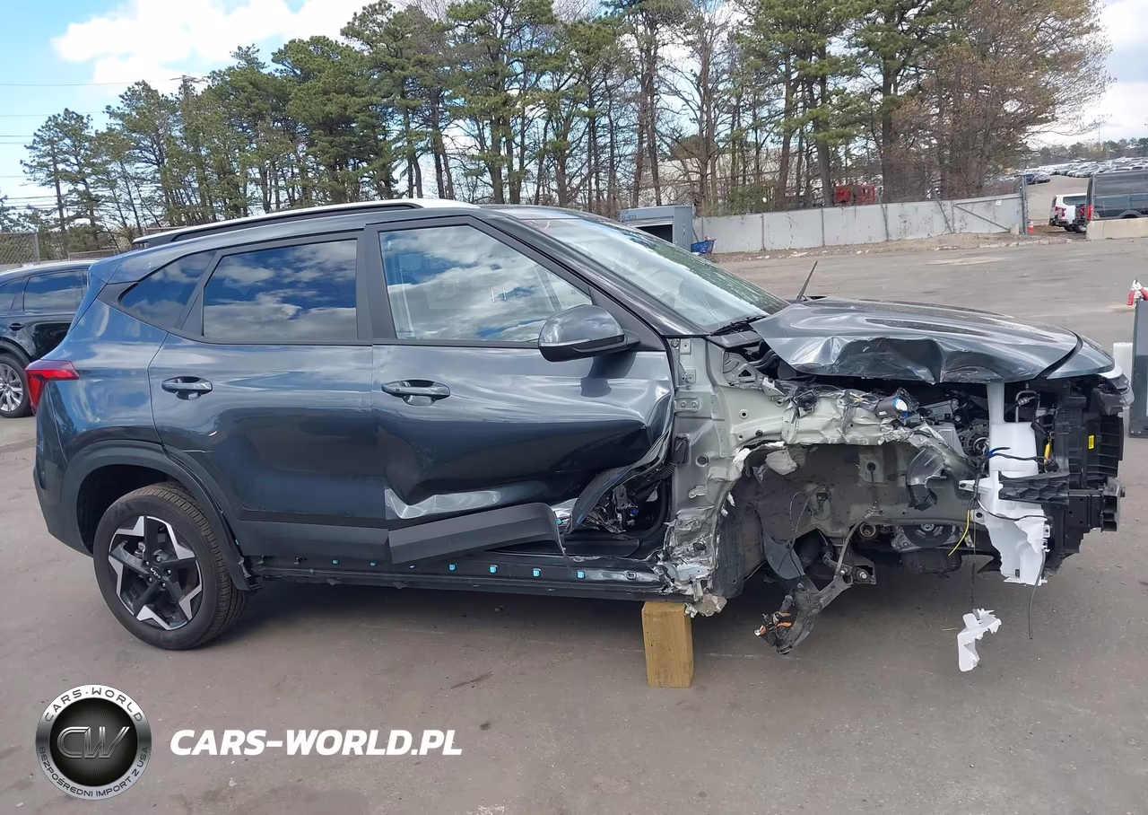 2025 Kia Seltos S VIN:KNDEUCAA6S7702644 - 14