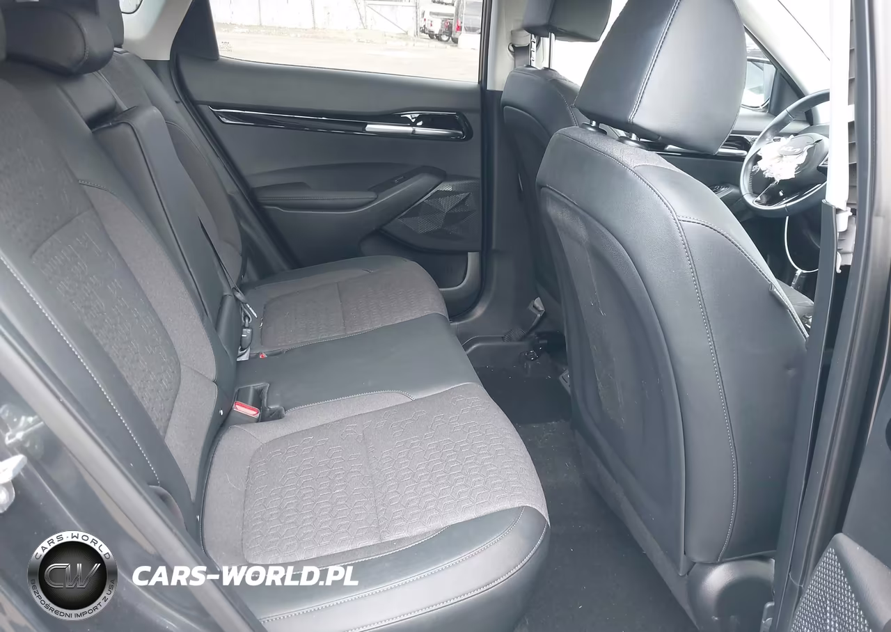 2025 Kia Seltos S VIN:KNDEUCAA6S7702644 - 8