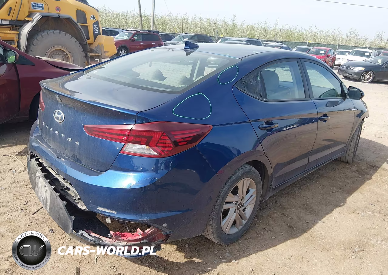 2020 Hyundai Elantra Sel VIN:5NPD84LF0LH542529 - 4