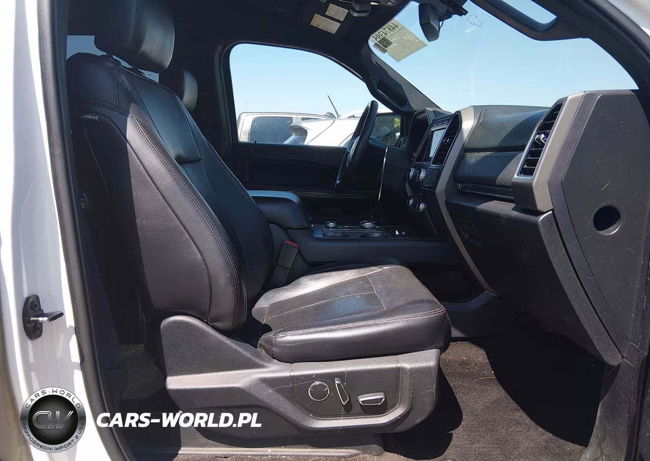 2018 Ford Expedition Xlt VIN:1FMJU1JT2JEA08074 - 5