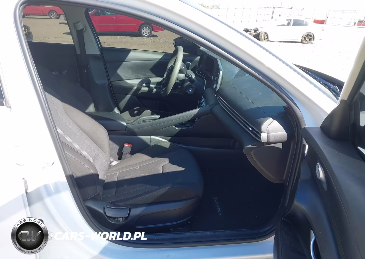 2024 Hyundai Elantra Se VIN:KMHLL4DG3RU657346 - 5