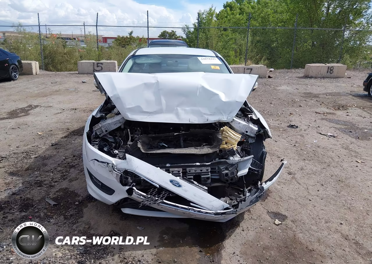 2016 Ford Focus Se VIN:1FADP3F2XGL344165 - 12