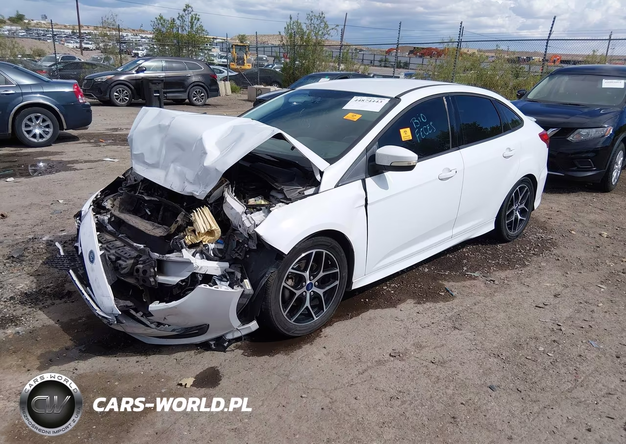 2016 Ford Focus Se VIN:1FADP3F2XGL344165 - 2