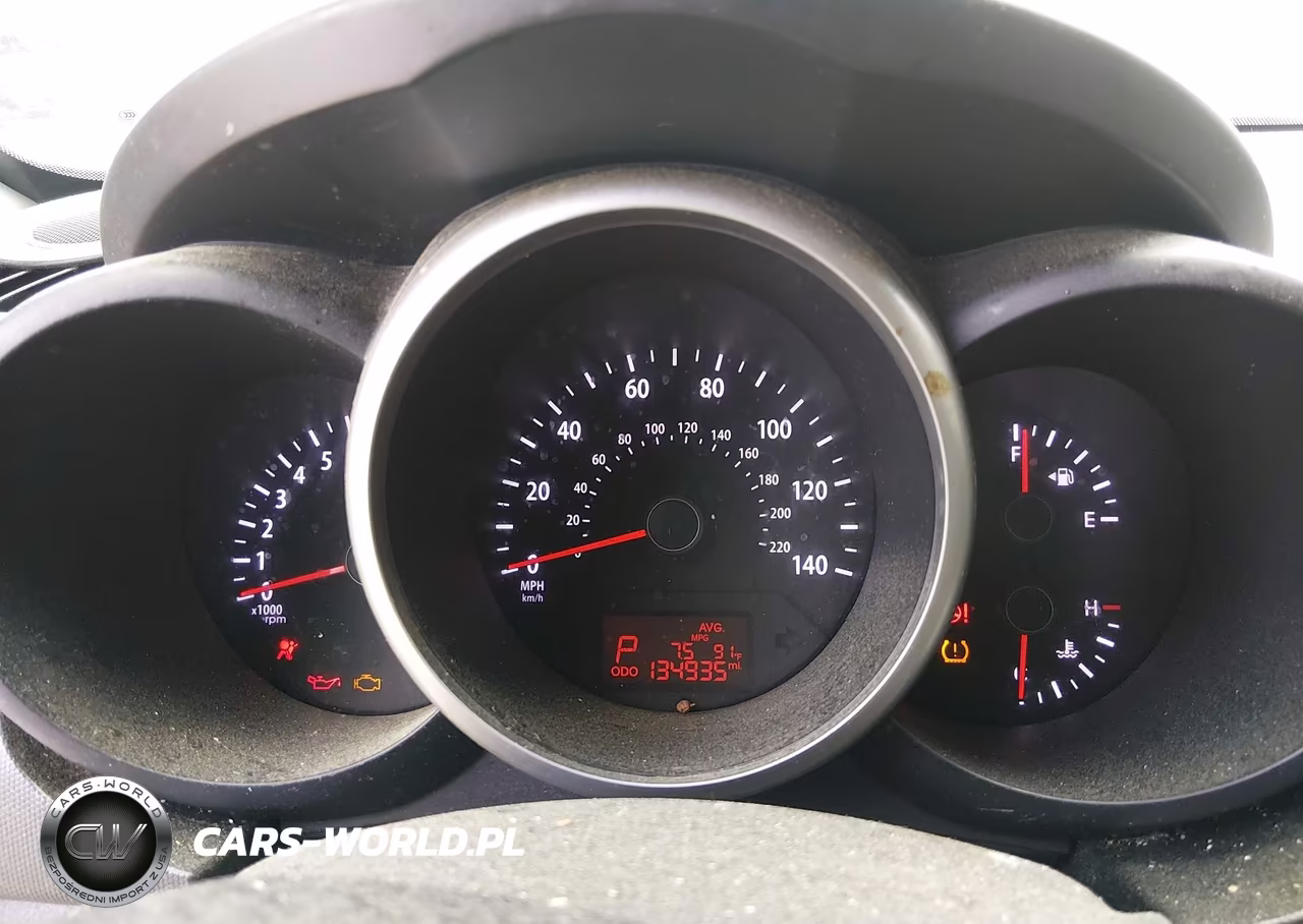2013 Kia Soul + VIN:KNDJT2A60D7531240 - 7