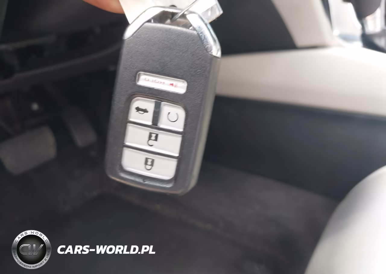 2018 Honda Accord Lx VIN:1HGCV1F12JA067636 - 11