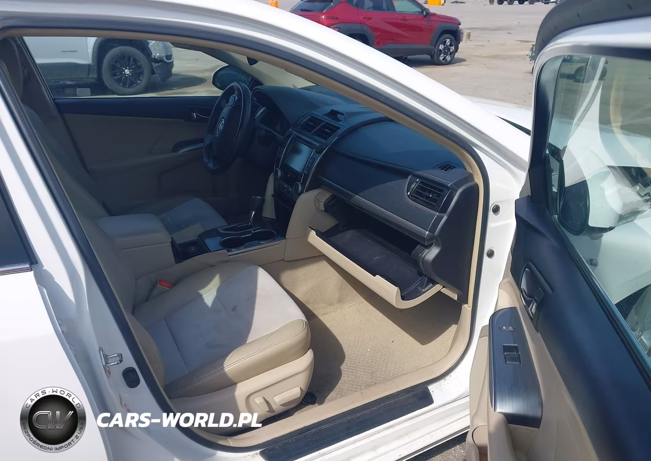 2014 Toyota Camry Hybrid Xle VIN:4T1BD1FK7EU139470 - 5