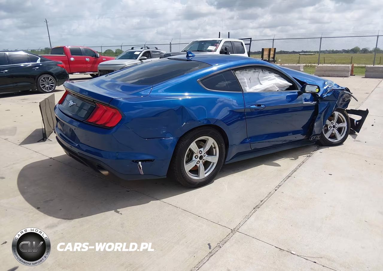2023 Ford Mustang Ecoboost Fastback VIN:1FA6P8TH6P5100192 - 4