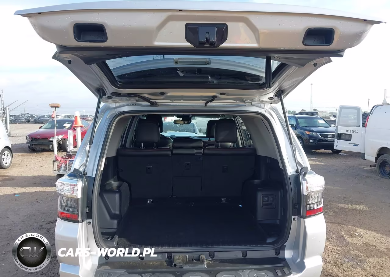 2020 Toyota 4Runner Trd Off Road VIN:JTEBU5JR2L5778097 - 17