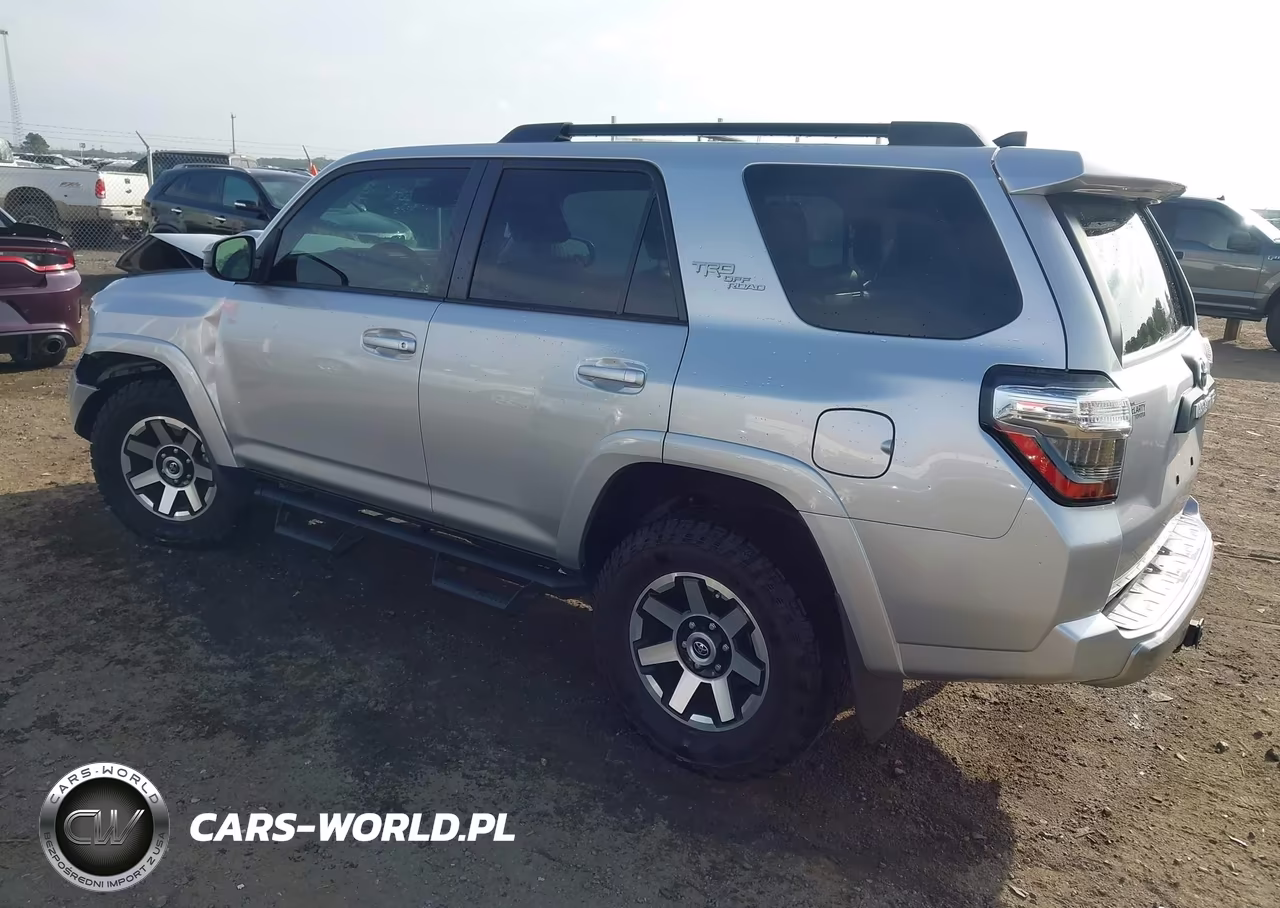 2020 Toyota 4Runner Trd Off Road VIN:JTEBU5JR2L5778097 - 3