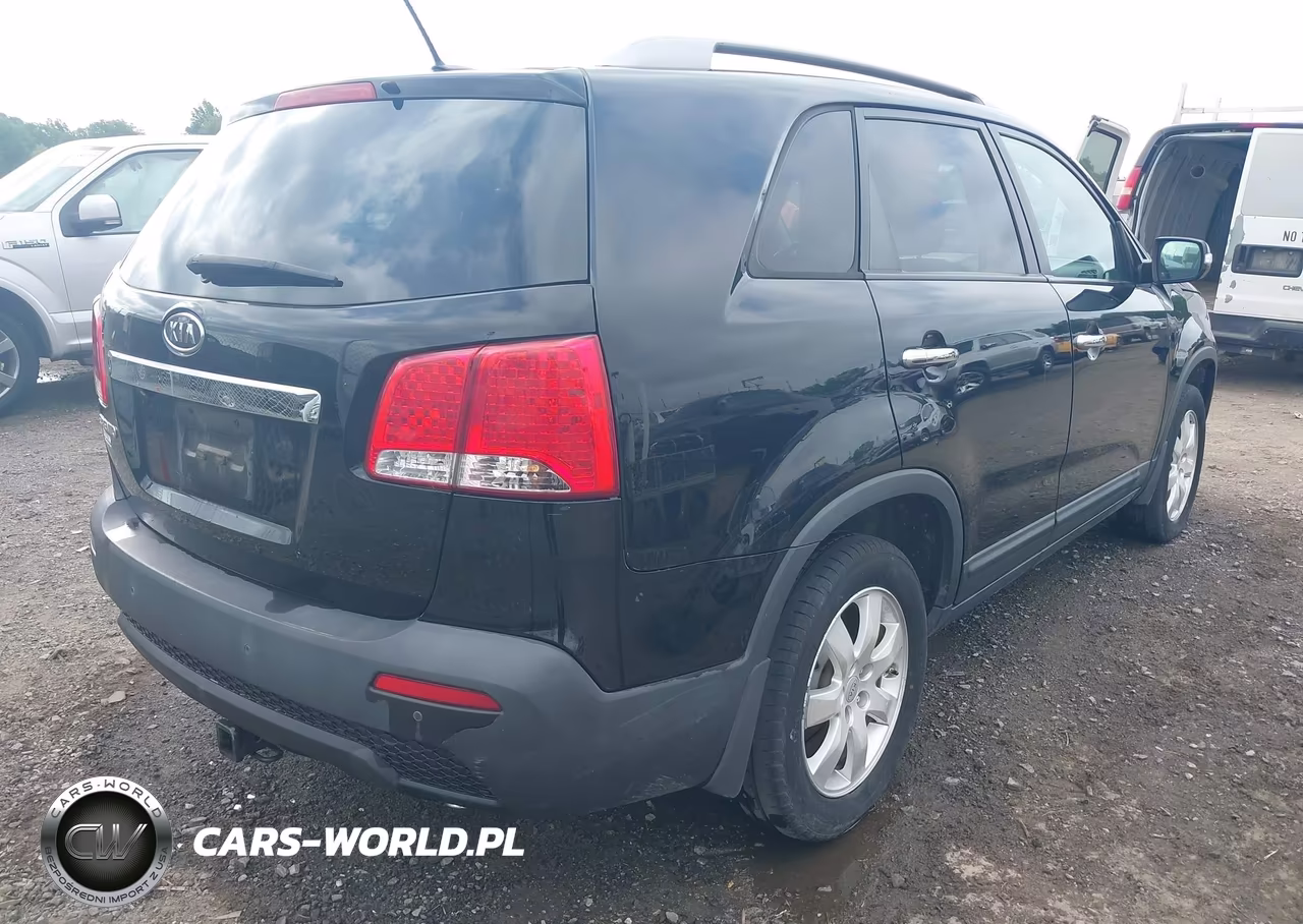 2012 Kia Sorento Lx VIN:5XYKT4A66CG197782 - 4