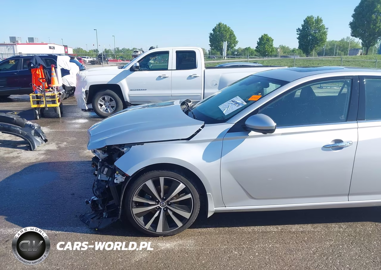 2019 Nissan Altima 2.5 Platinum VIN:1N4BL4FW4KC131751 - 17