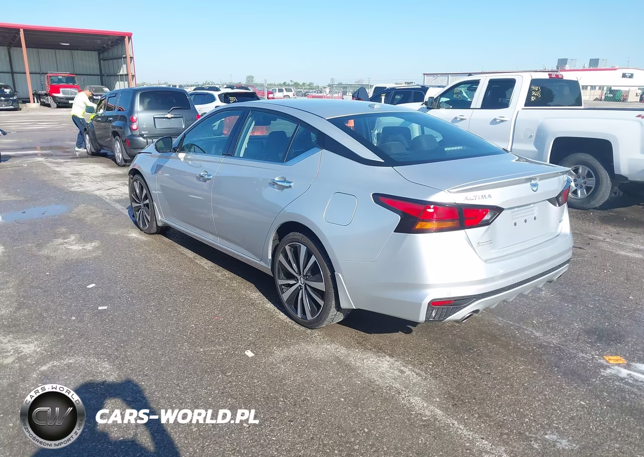 2019 Nissan Altima 2.5 Platinum VIN:1N4BL4FW4KC131751 - 3