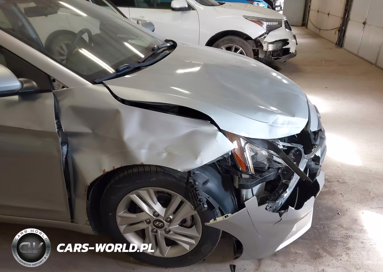 2020 Hyundai Elantra Sel VIN:5NPD84LF6LH552269 - 17