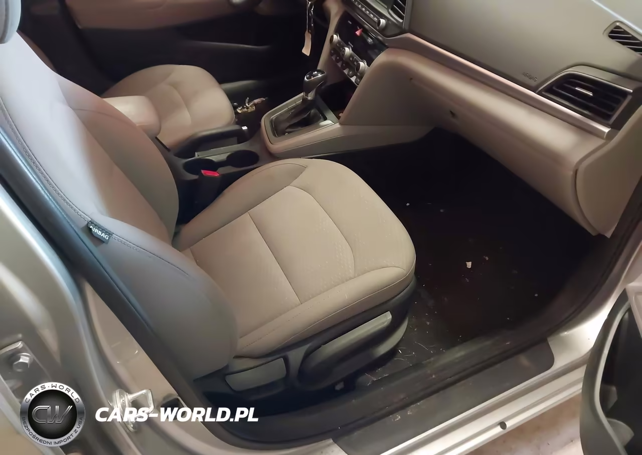 2020 Hyundai Elantra Sel VIN:5NPD84LF6LH552269 - 5