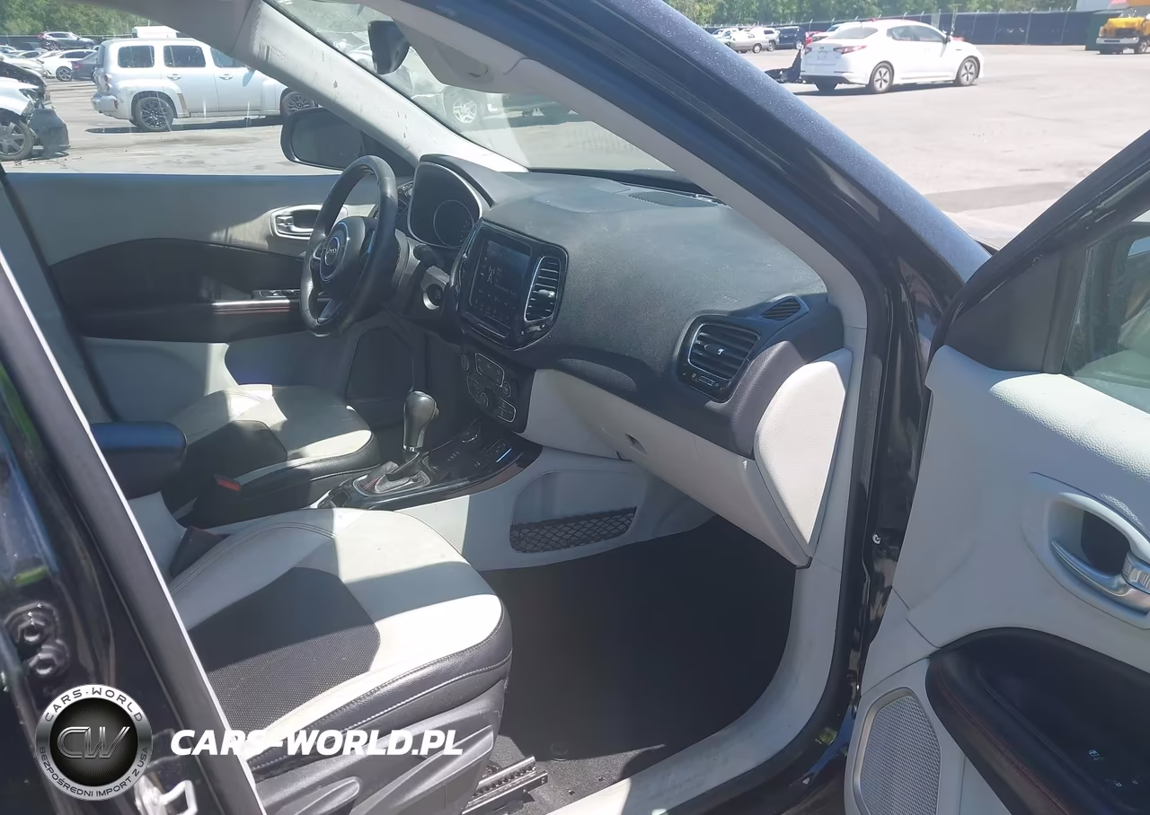 2017 Jeep New Compass Limited 4X4 VIN:3C4NJDCB7HT641216 - 5