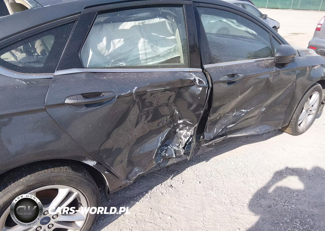 2018 Ford Fusion Se VIN:3FA6P0H75JR243253 - 19