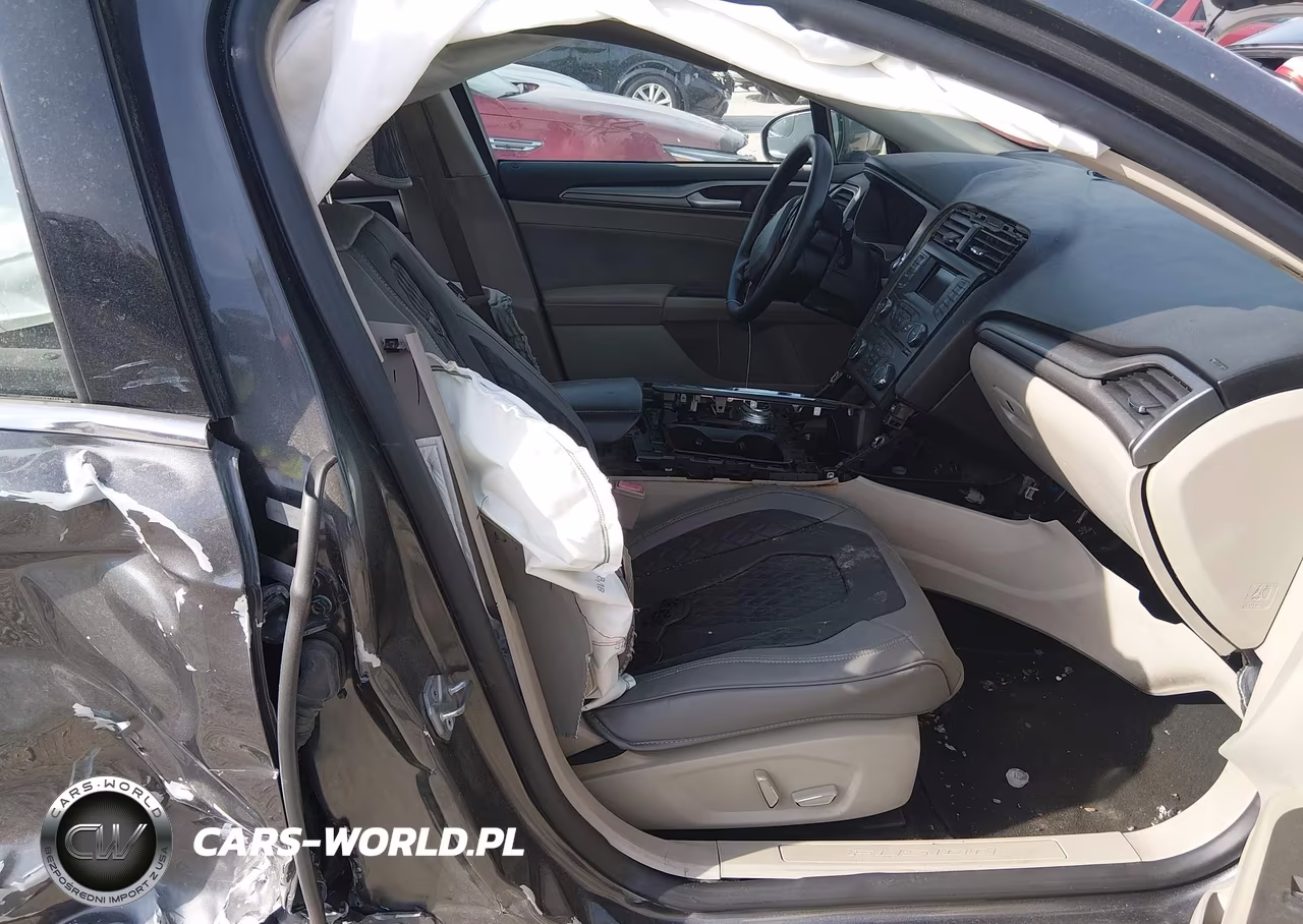 2018 Ford Fusion Se VIN:3FA6P0H75JR243253 - 5