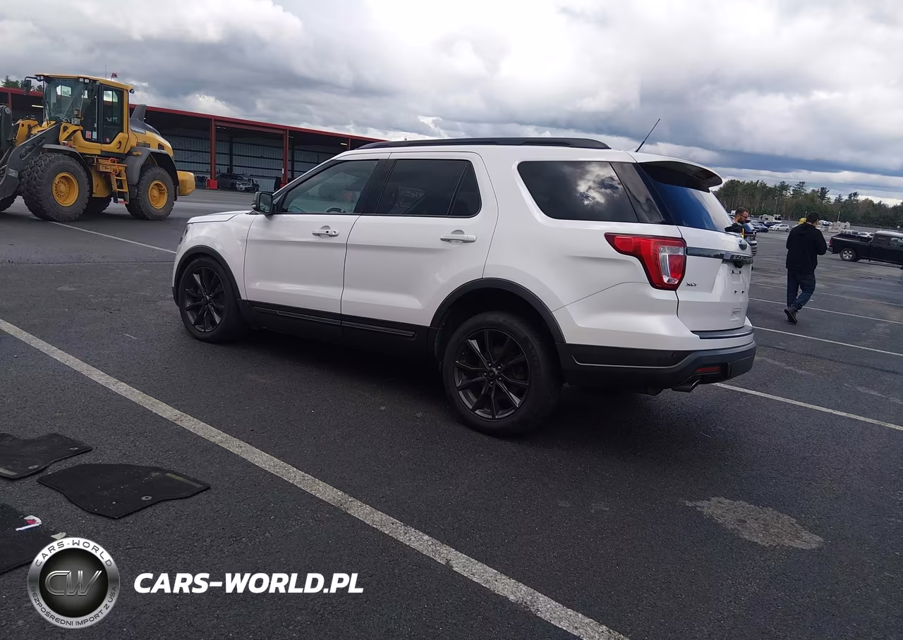 2019 Ford Explorer Xlt VIN:1FM5K8D85KGA82375 - 3