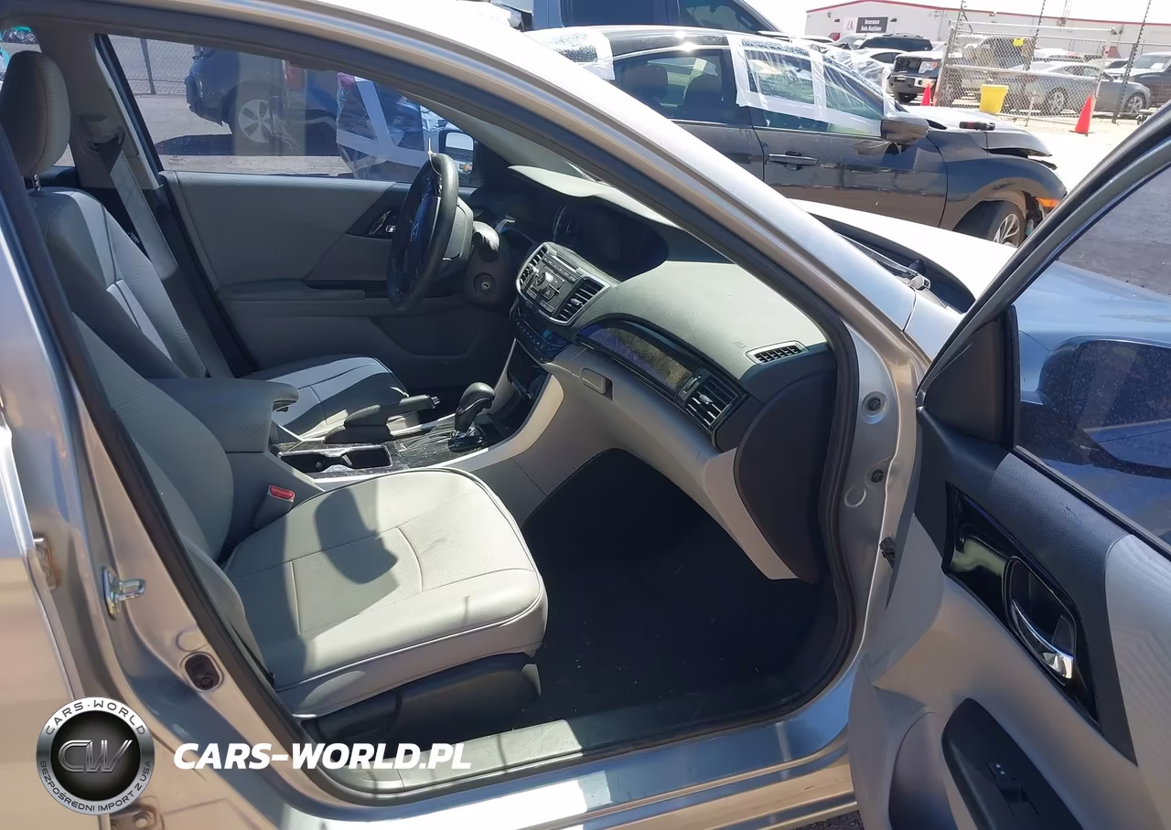 2017 Honda Accord Lx VIN:1HGCR2F34HA063318 - 5