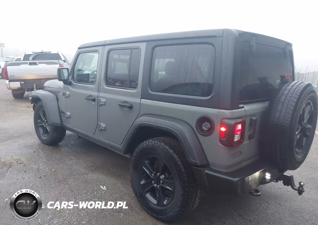 2022 Jeep Wrangler Unlimited Sport Altitude 4X4 VIN:1C4HJXDG6NW225141 - 3