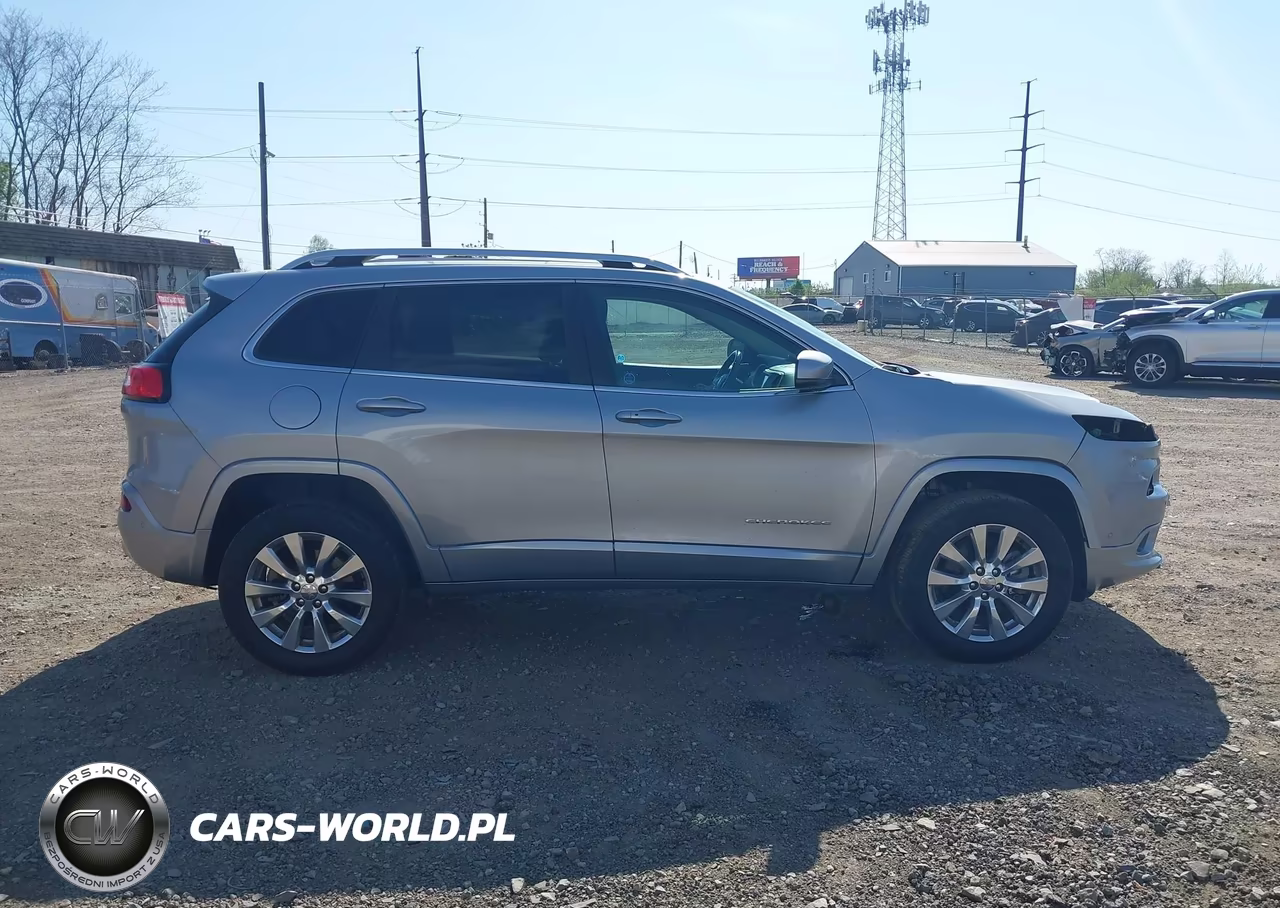 2017 Jeep Cherokee Overland 4X4 VIN:1C4PJMJS2HW503637 - 14