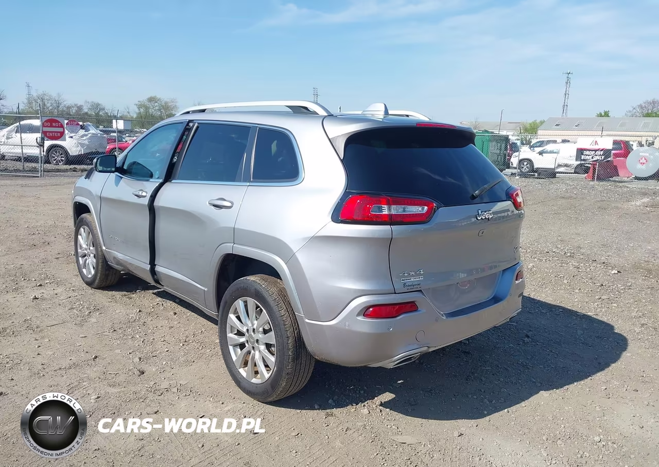 2017 Jeep Cherokee Overland 4X4 VIN:1C4PJMJS2HW503637 - 3