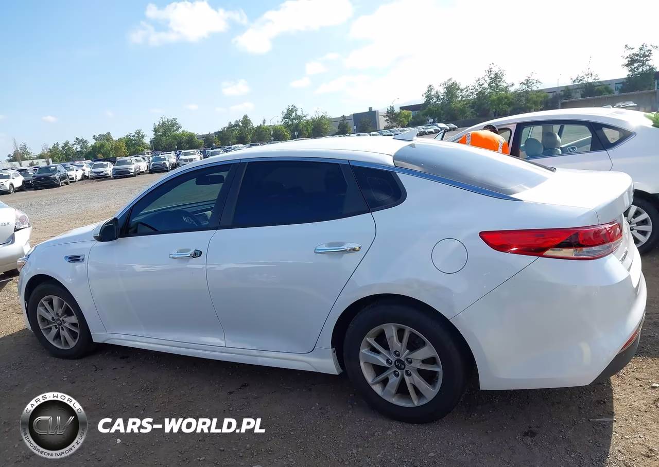 2017 Kia Optima Lx VIN:5XXGT4L32HG140869 - 14
