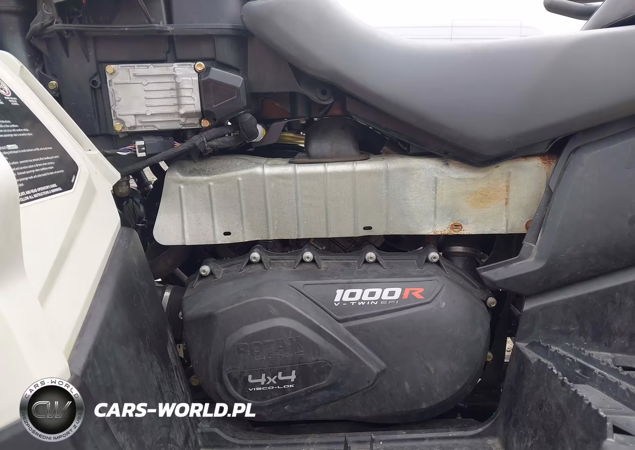 2017 Can-Am Outlander Max Xt 1000R-Xt-P 1000R VIN:3JBLPAX27HJ000418 - 9