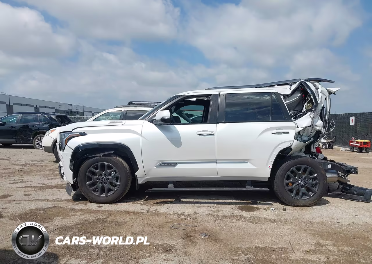 2026 Toyota Sequoia Platinum VIN:7SVAAABA3TX077704 - 14