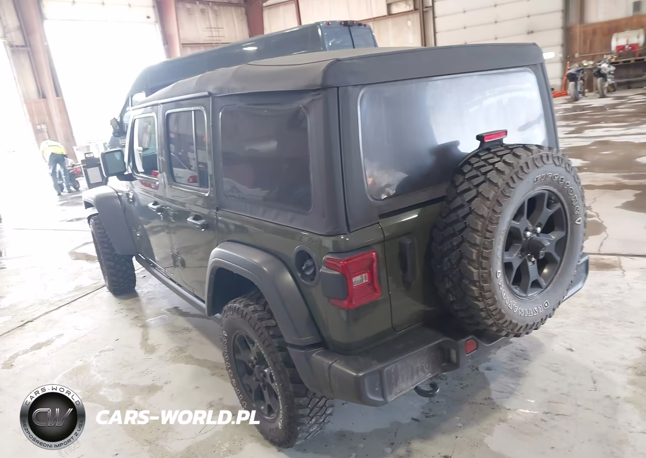 2021 Jeep Wrangler Unlimited Willys 4X4 VIN:1C4HJXDG4MW579996 - 3