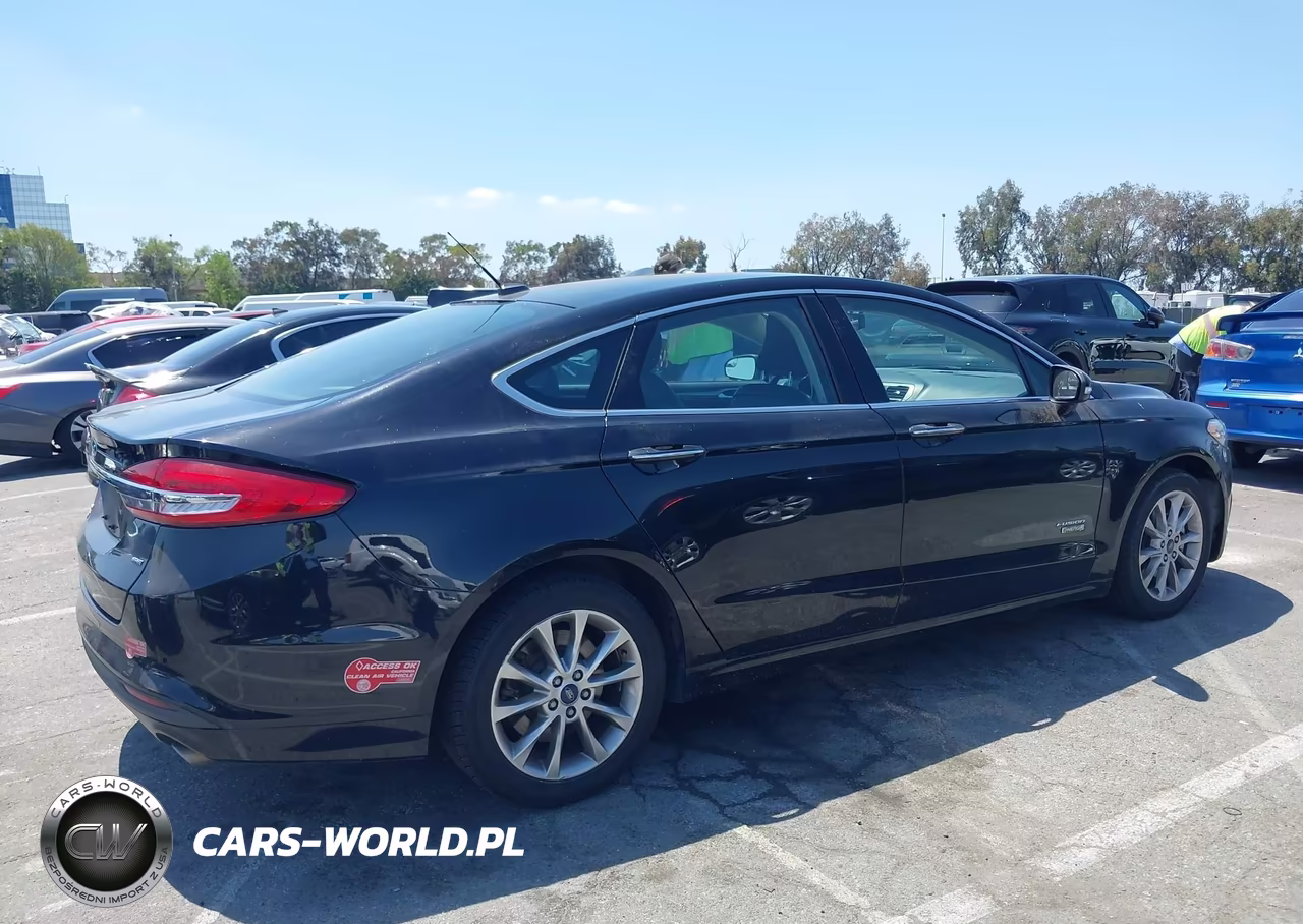 2018 Ford Fusion Energi Se Luxury VIN:3FA6P0PUXJR211695 - 13