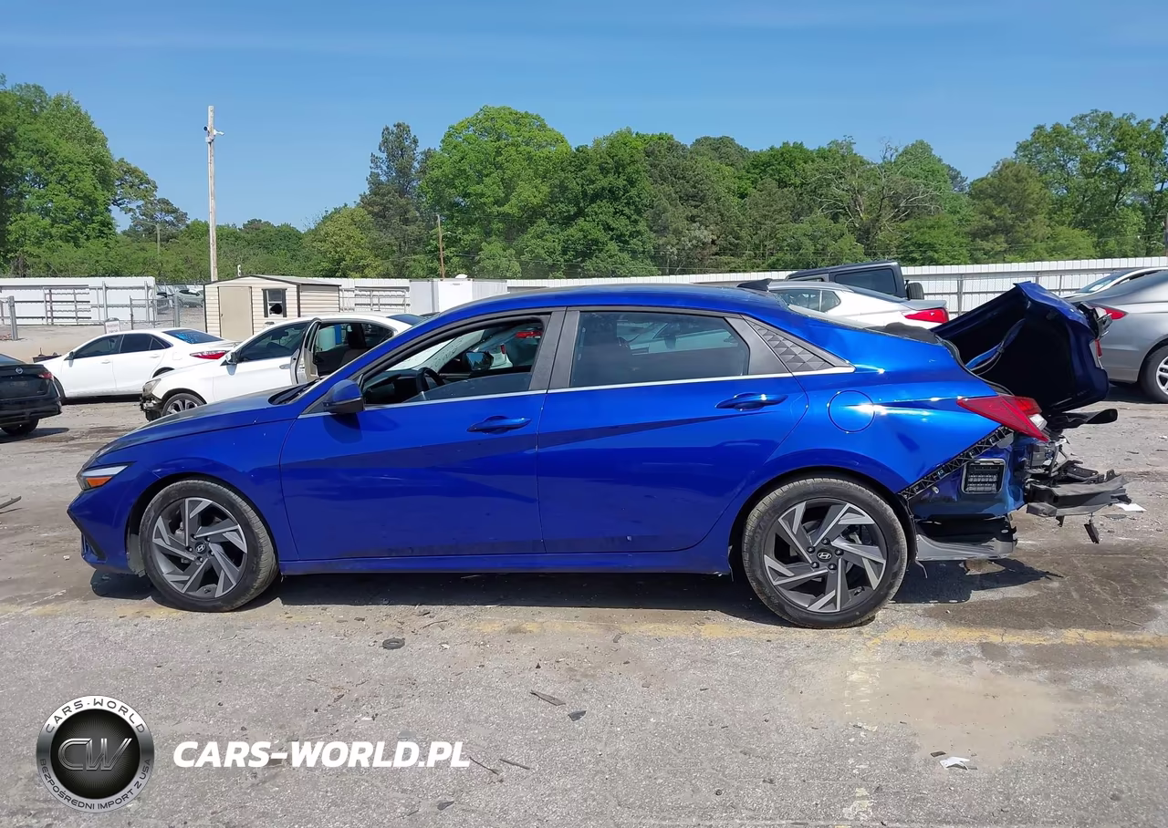 2025 Hyundai Elantra Limited VIN:KMHLP4DG5SU872351 - 13