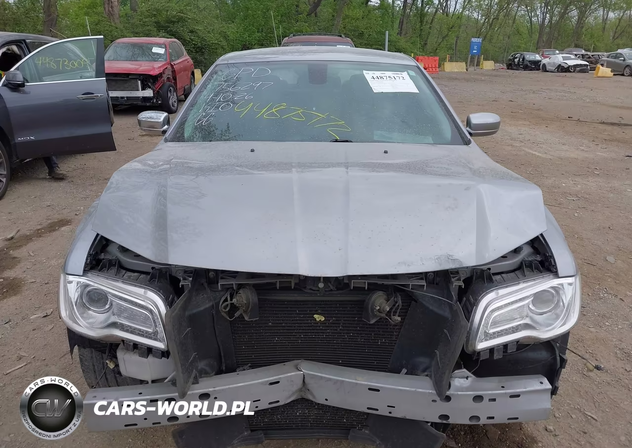 2015 Chrysler 300 Limited VIN:2C3CCAAG4FH756297 - 12