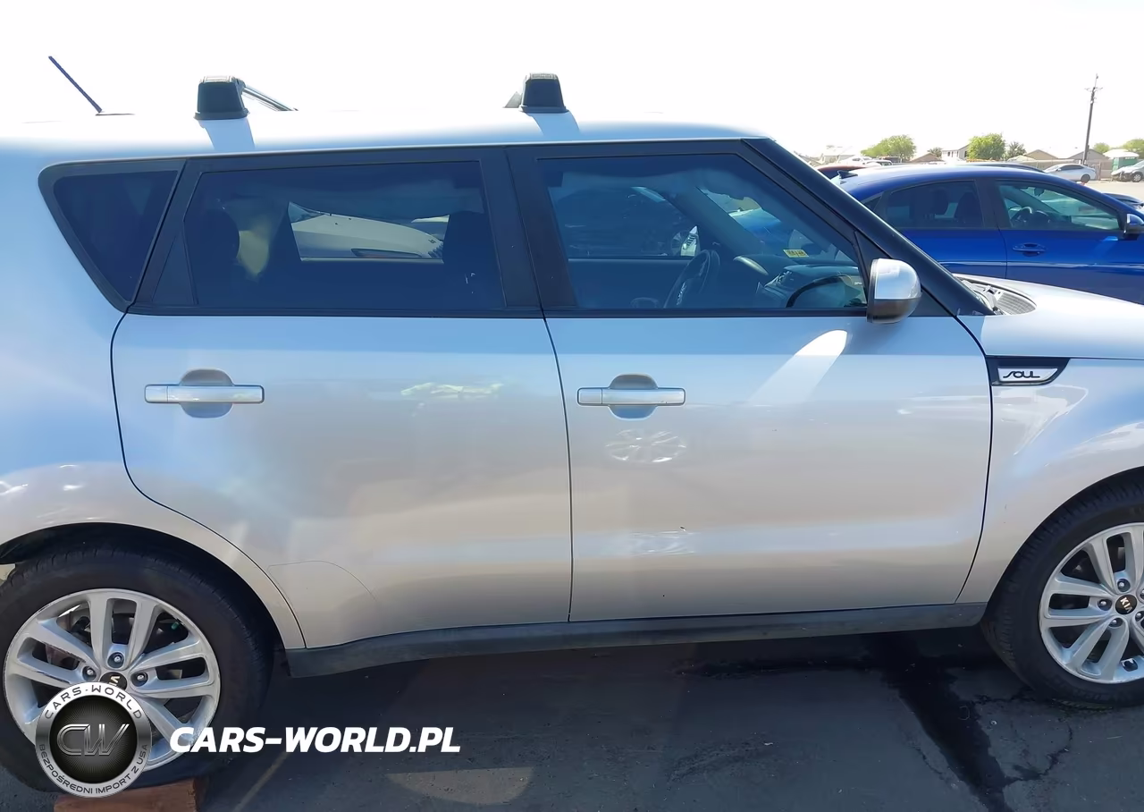 2018 Kia Soul + VIN:KNDJP3A52J7527946 - 14