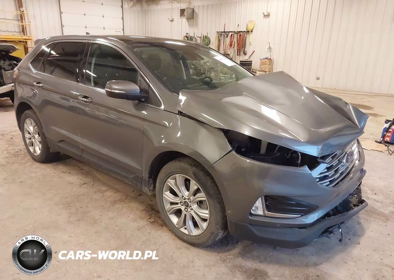 2021 Ford Edge Titanium