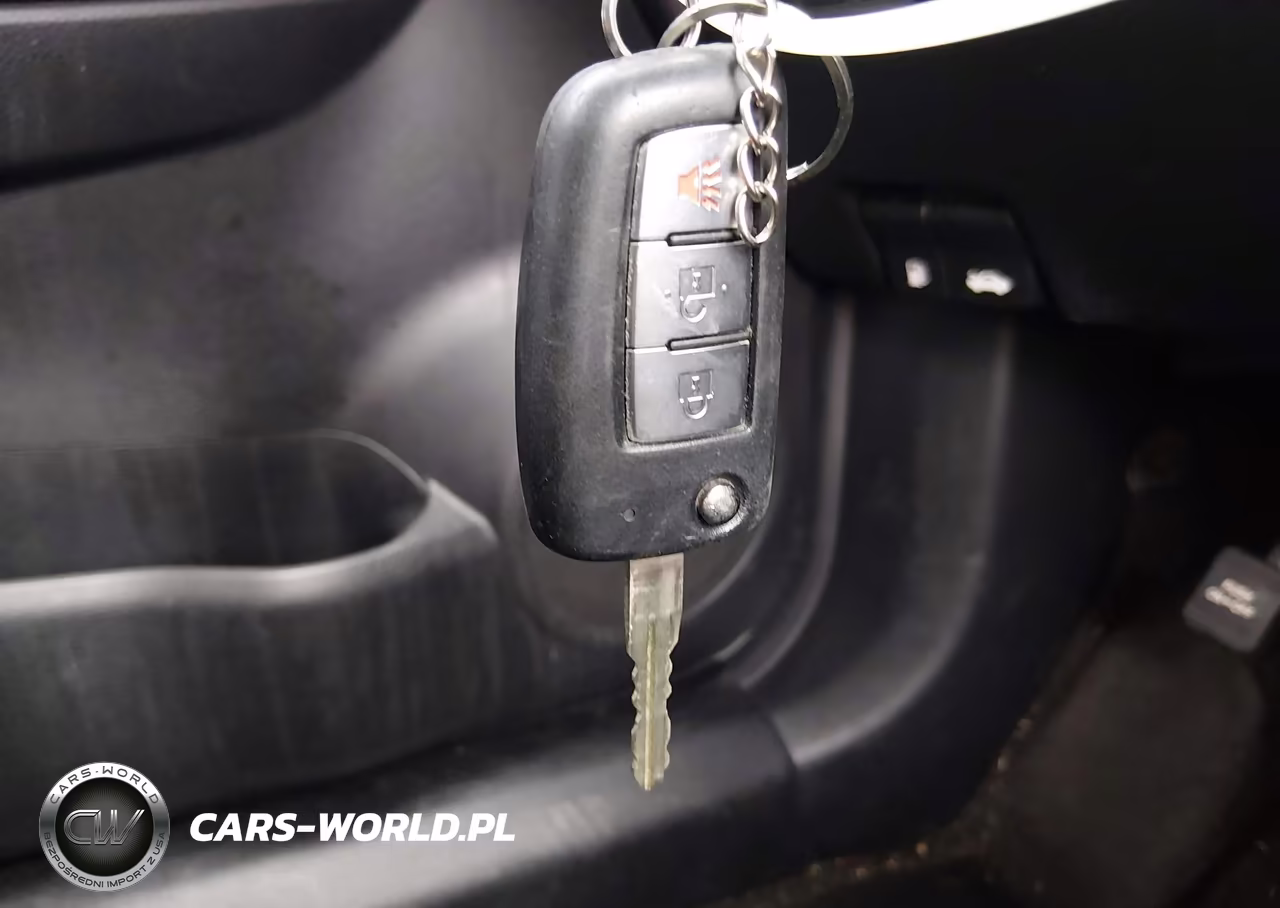 2018 Nissan Rogue Sport S VIN:JN1BJ1CP6JW165010 - 11