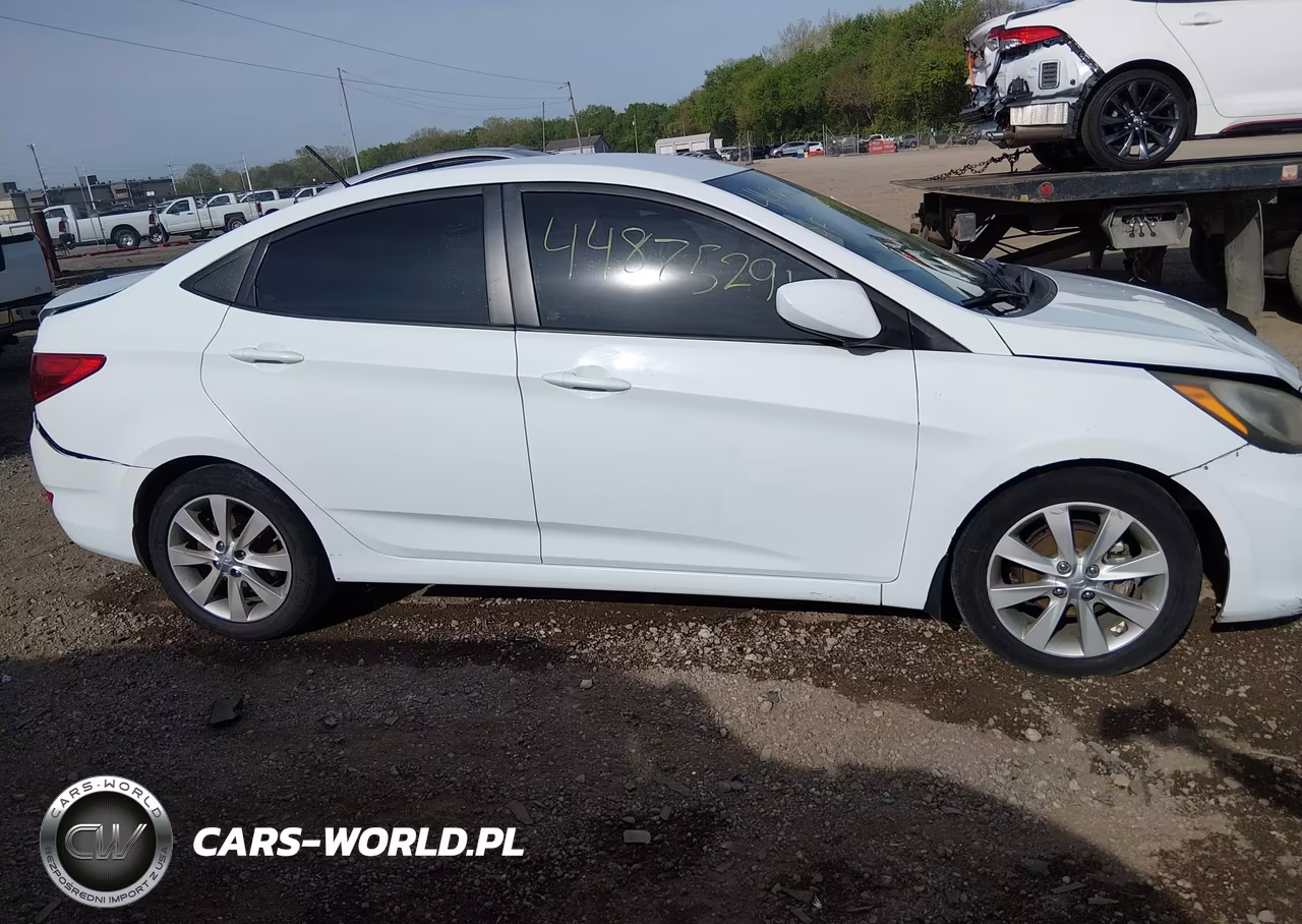 2013 Hyundai Accent Gls VIN:KMHCU4AE3DU303206 - 13